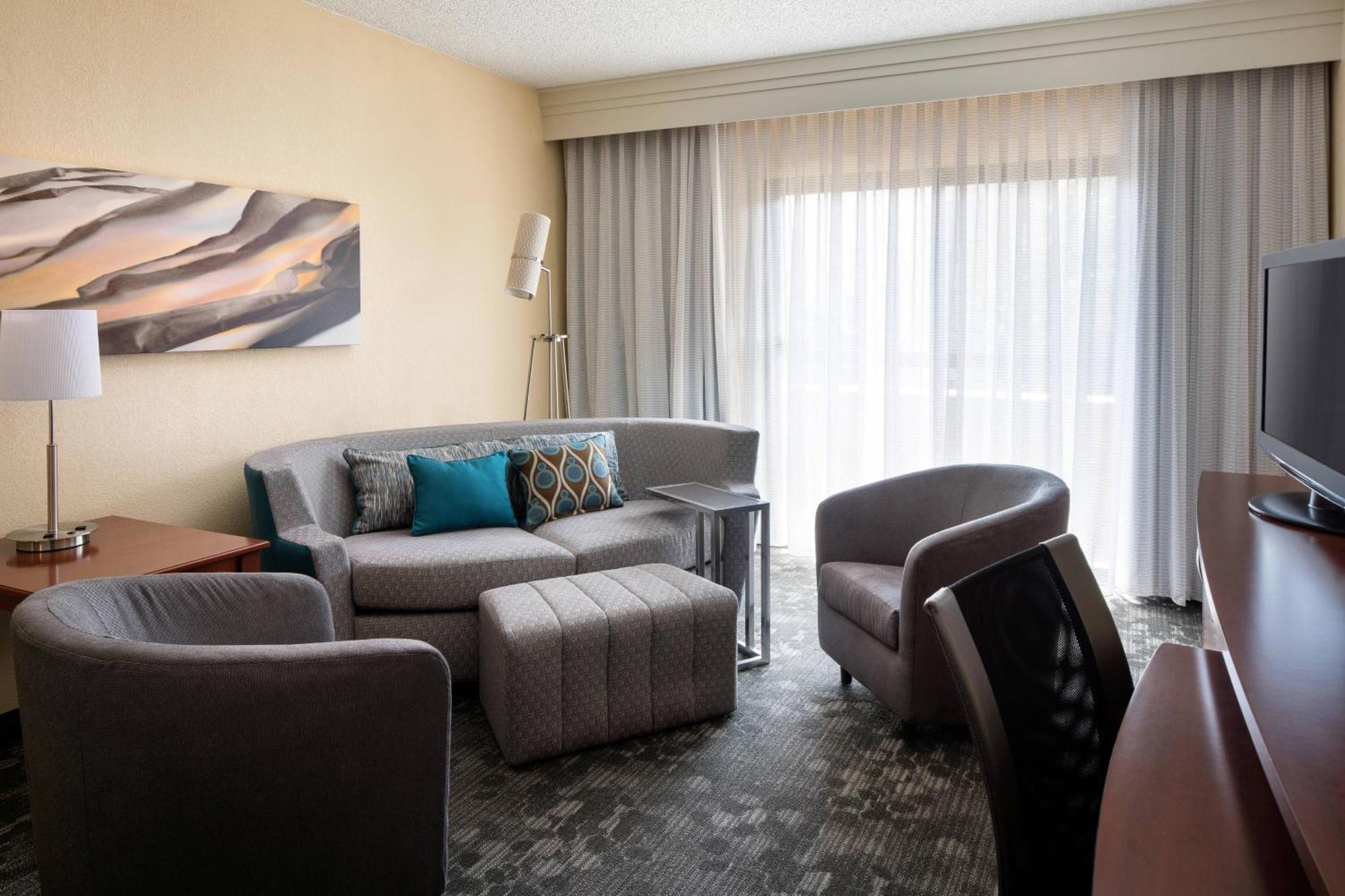 Courtyard By Marriott Denver Central Park Ngoại thất bức ảnh