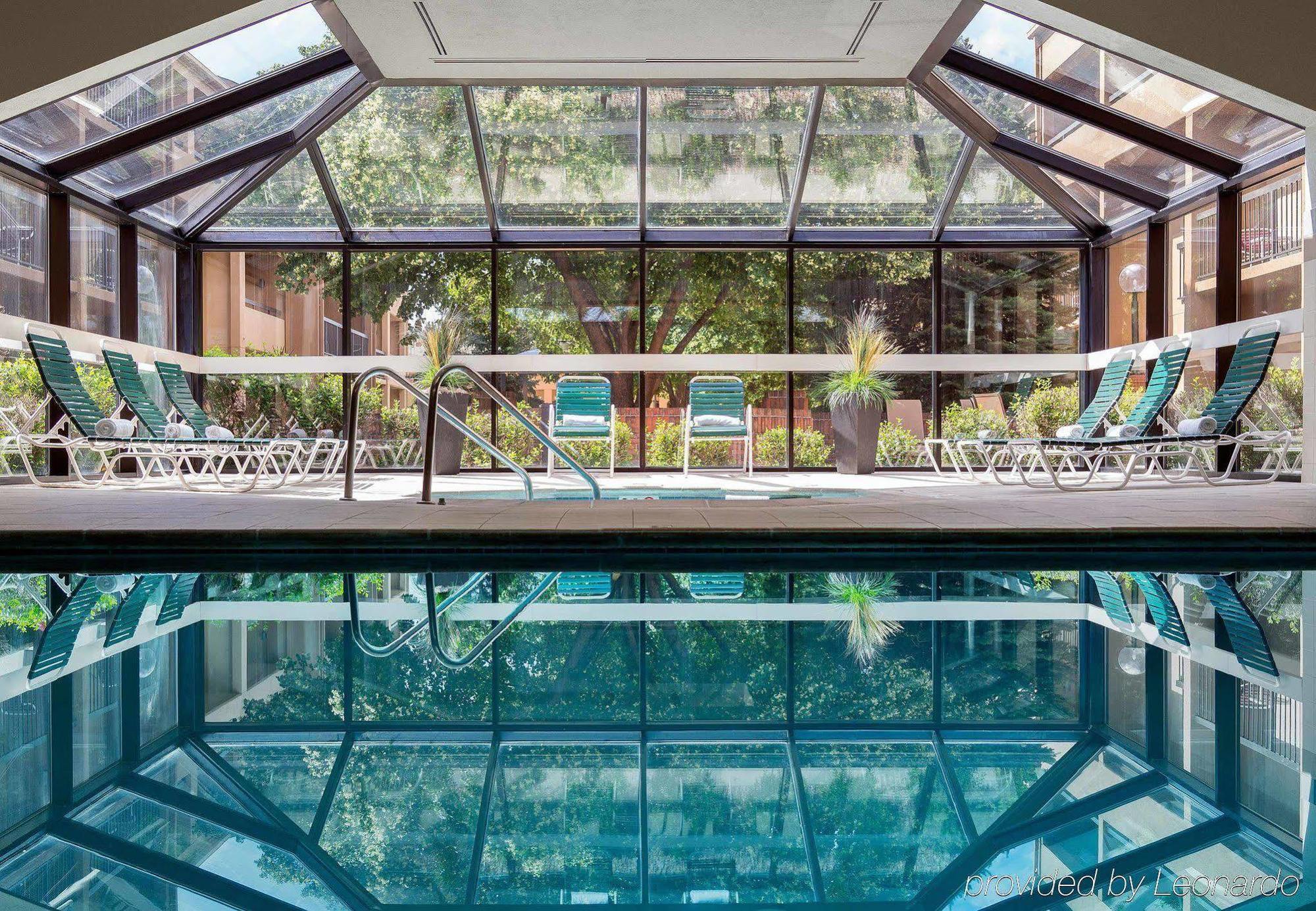 Courtyard By Marriott Denver Central Park Ngoại thất bức ảnh