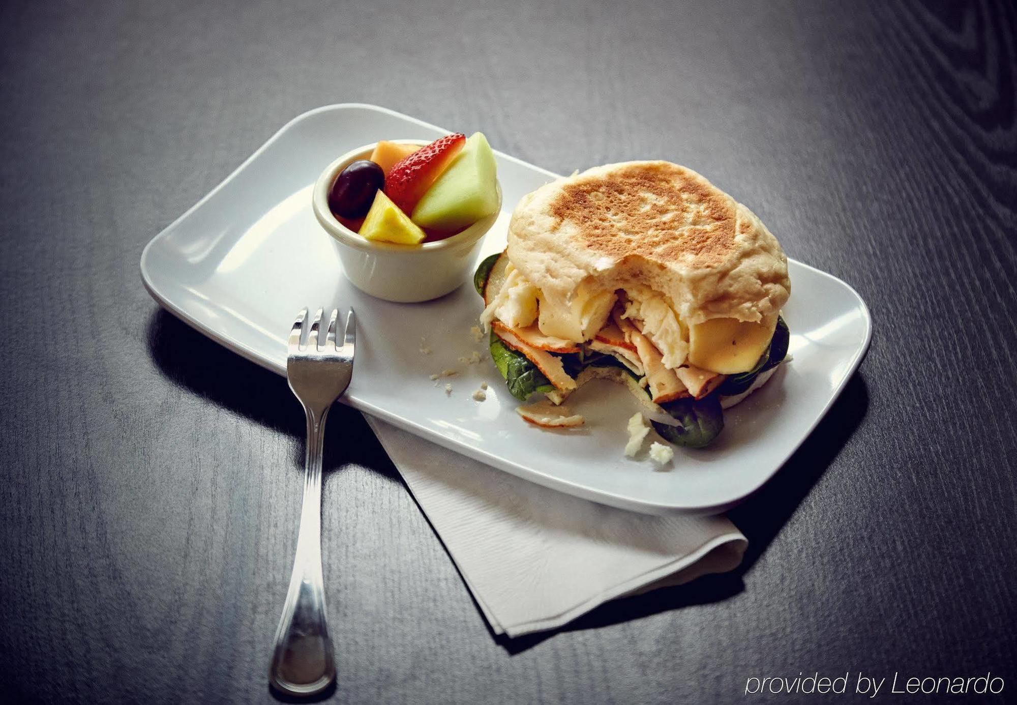 Courtyard By Marriott Denver Central Park Ngoại thất bức ảnh